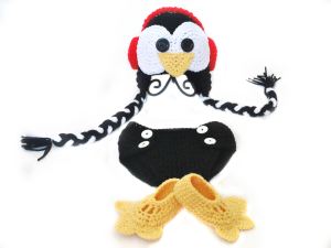 Handmade crocheted bay Penguin hat diaper cover and booties set